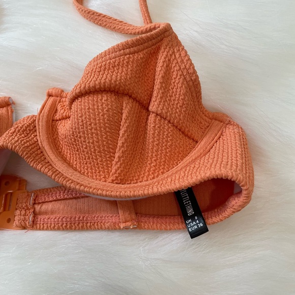 Pretty little thing peach bikini top and bottom - Picture 3 of 8